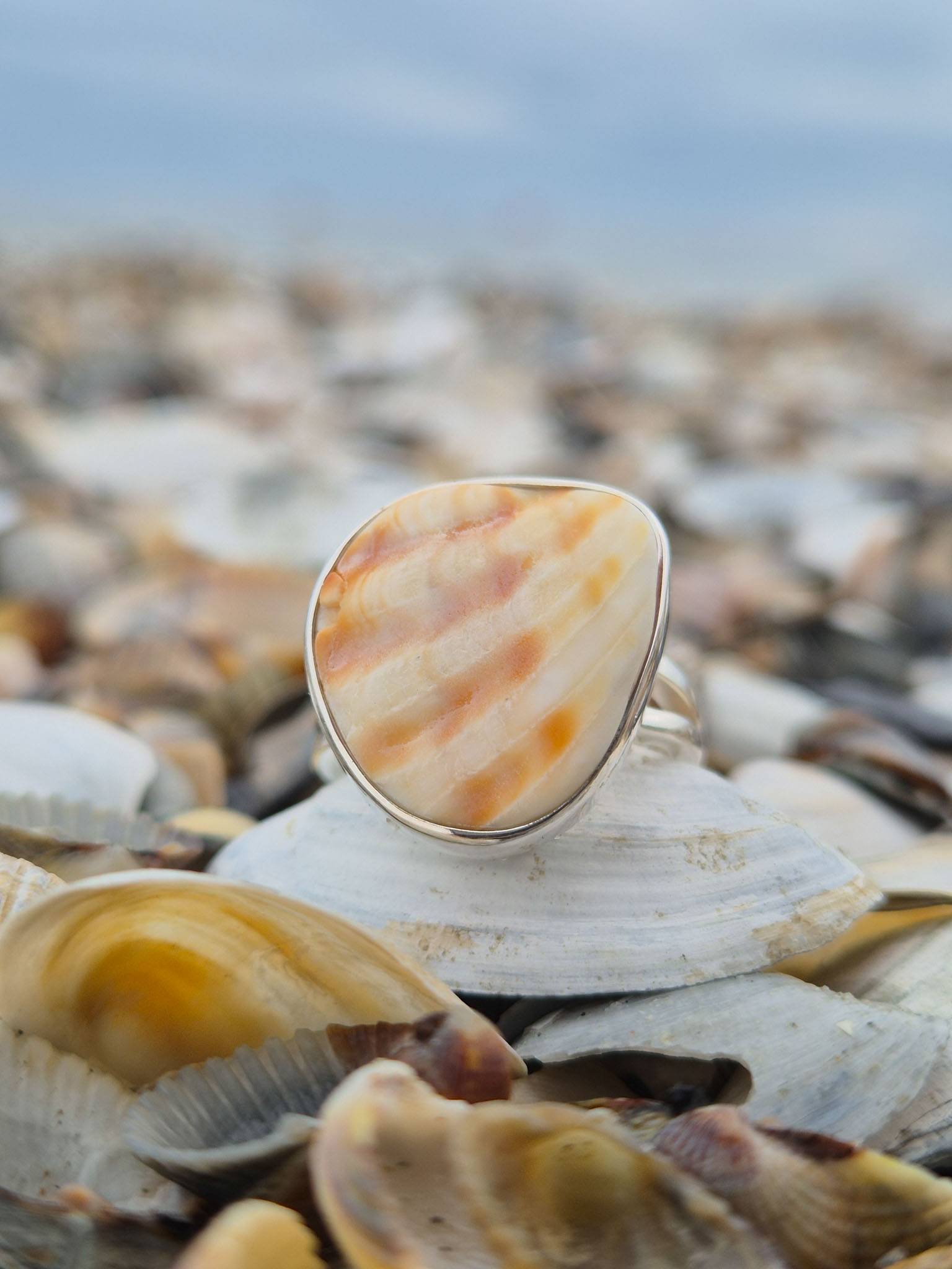 Pierścionek Shell L 117